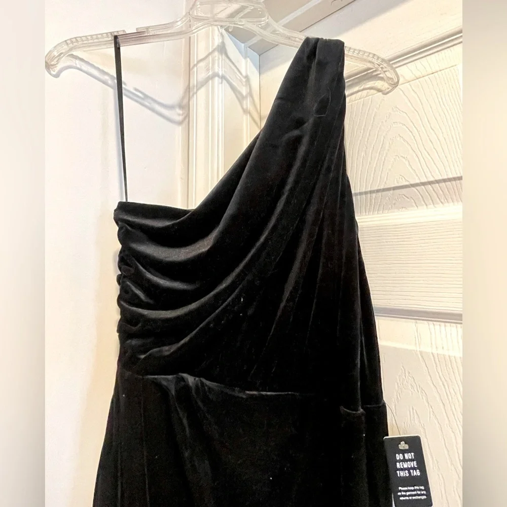 Express One Shoulder Evening Dress - Picture 3 of 5